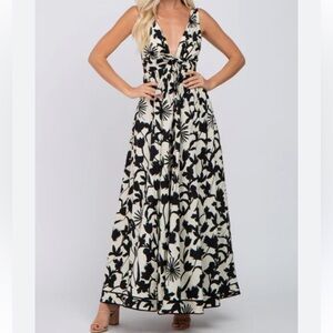 Aaka Black Floral Sleeveless Maxi Dress Small